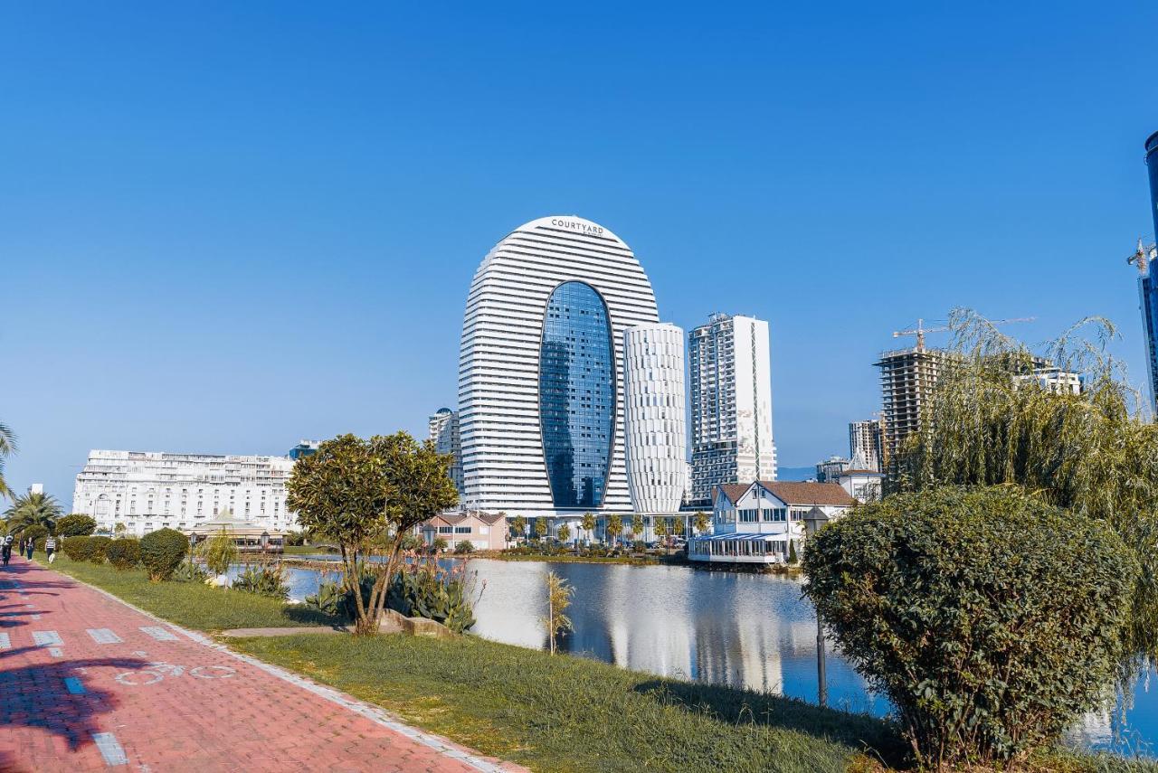 Onyx Palace Delux Μπατούμι Εξωτερικό φωτογραφία