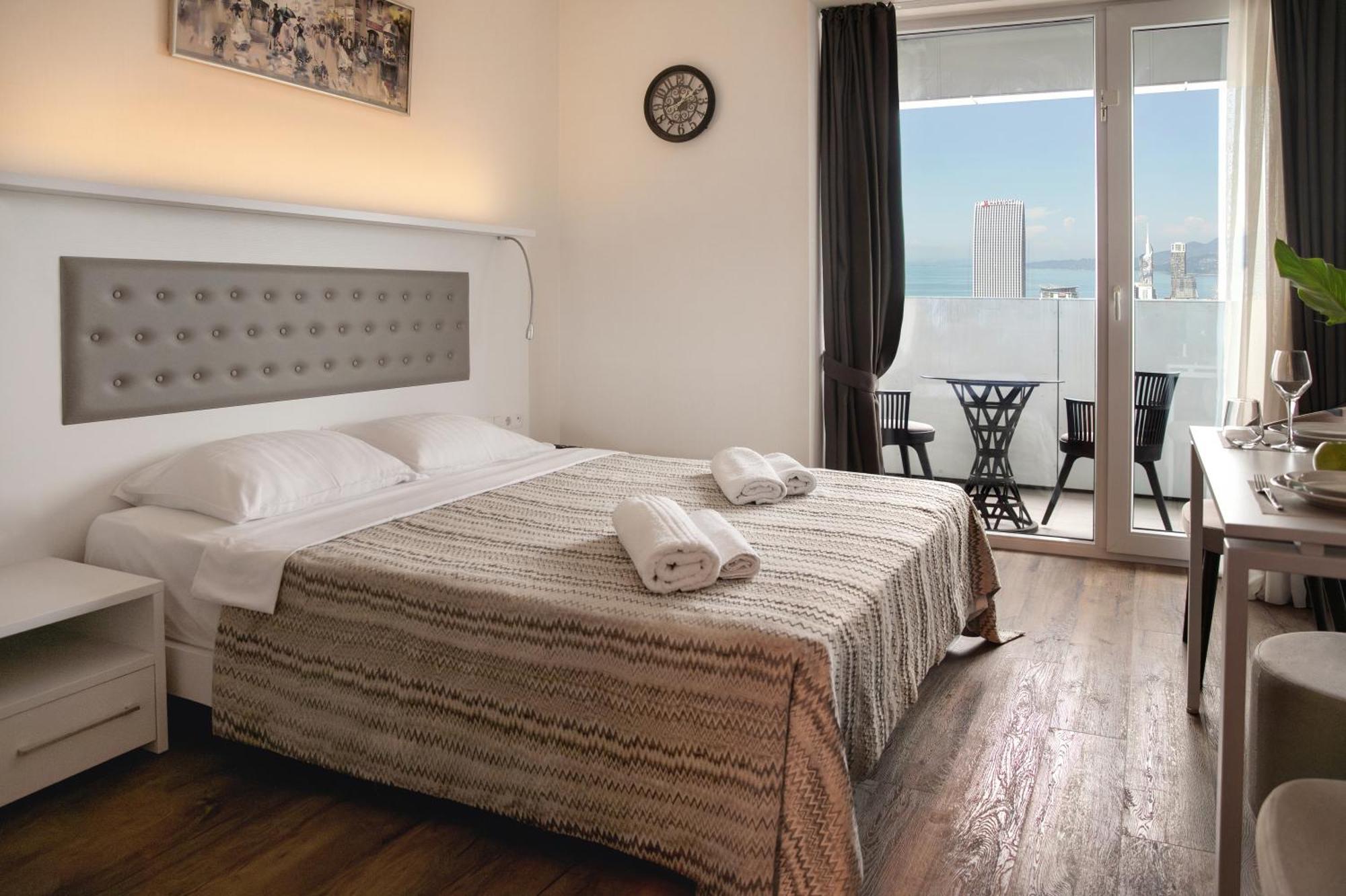 Onyx Palace Delux Μπατούμι Εξωτερικό φωτογραφία
